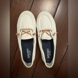 Sperry White Women's Boat Shoes - 8.5